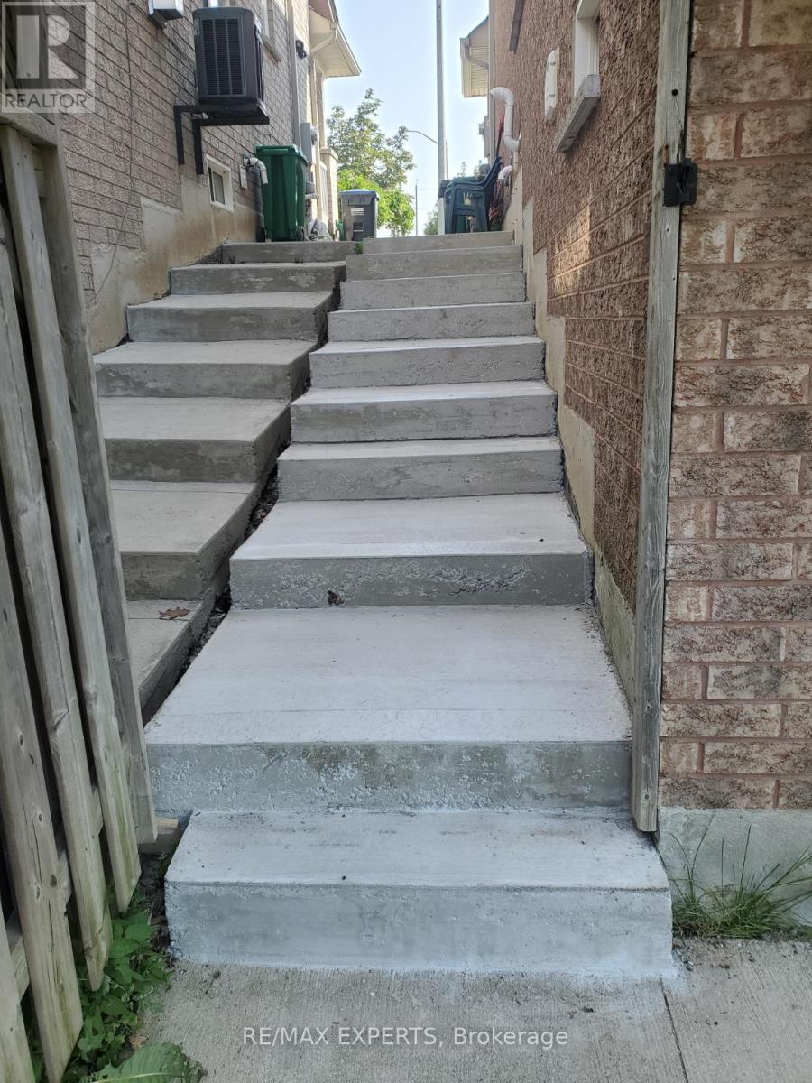 Lower - 43 Eastview Gate, Brampton (Bram East), Ontario  L6P 1M6 - Photo 16 - W12751516