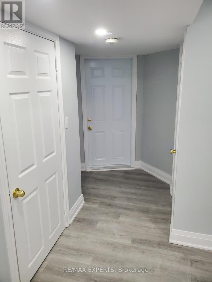 Lower - 43 Eastview Gate, Brampton (Bram East), Ontario  L6P 1M6 - Photo 9 - W12751516