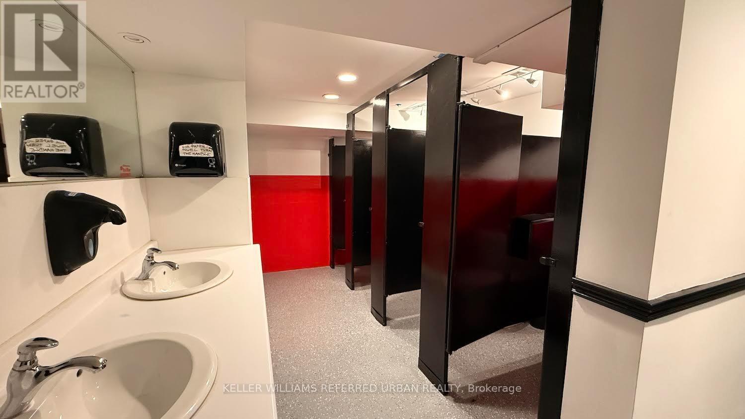 2261 Dundas Street W, Toronto, Ontario  M6R 1X6 - Photo 17 - W12751552