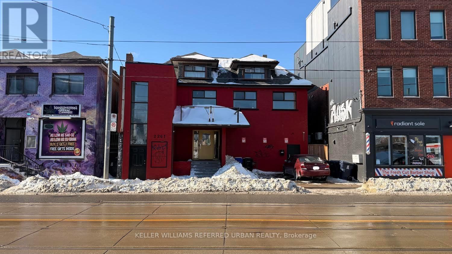 2261 Dundas Street W, Toronto, Ontario  M6R 1X6 - Photo 19 - W12751552