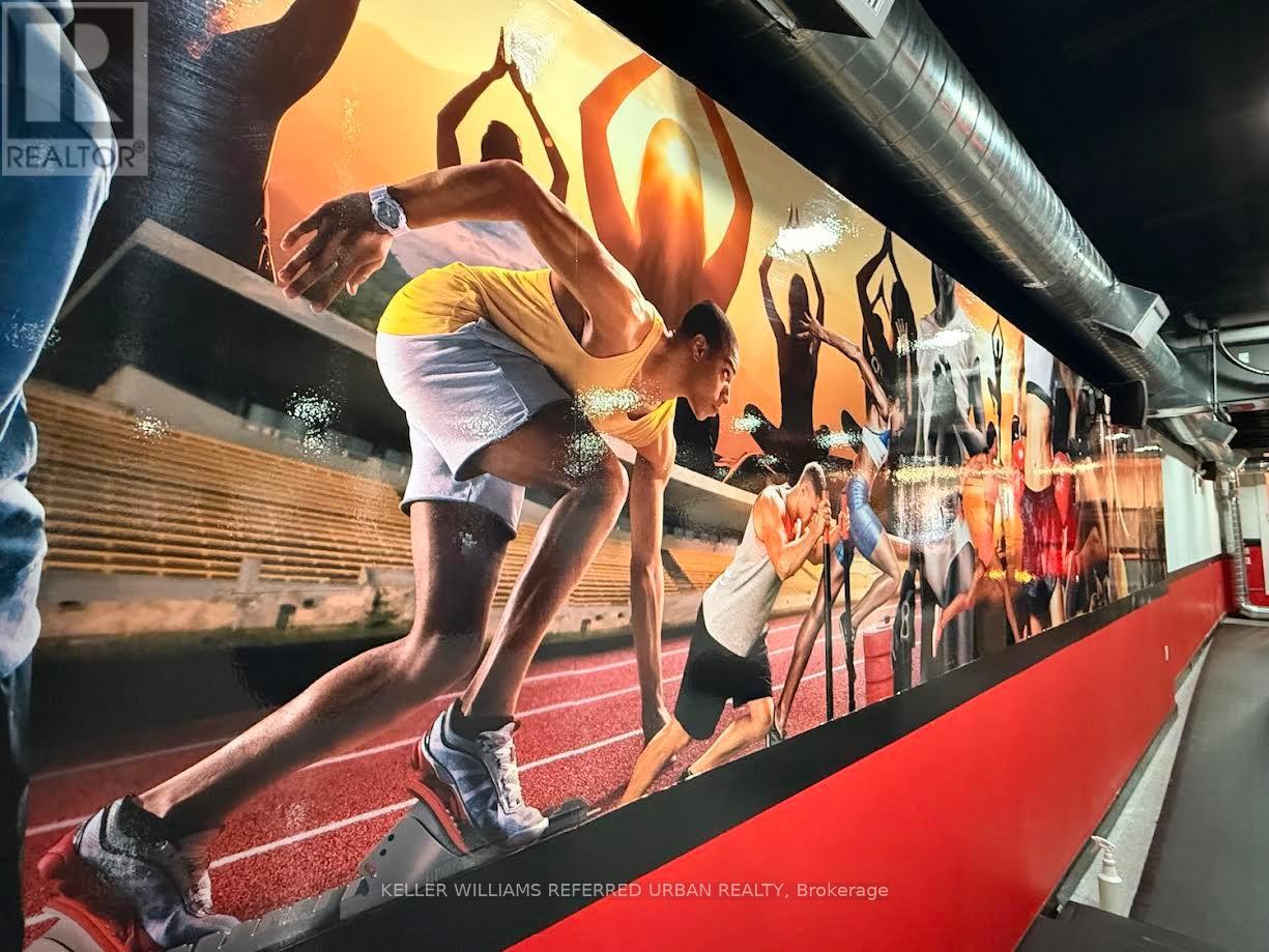 2261 Dundas Street W, Toronto, Ontario  M6R 1X6 - Photo 9 - W12751552