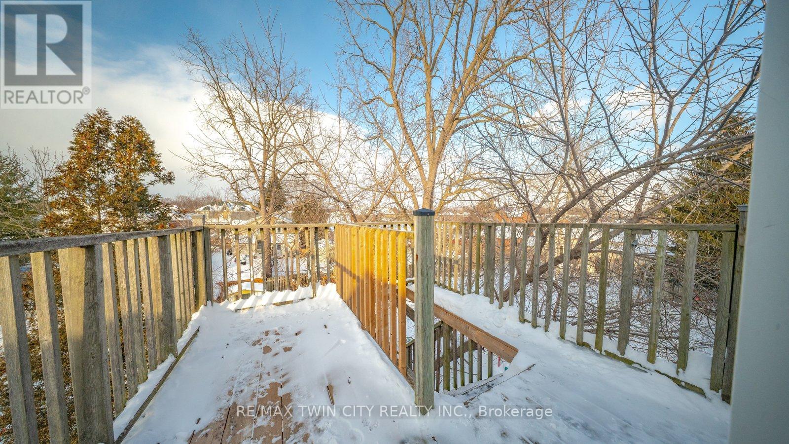 Upper - 50 Arthur Street, Brantford, Ontario  N3S 3H6 - Photo 4 - X12751530