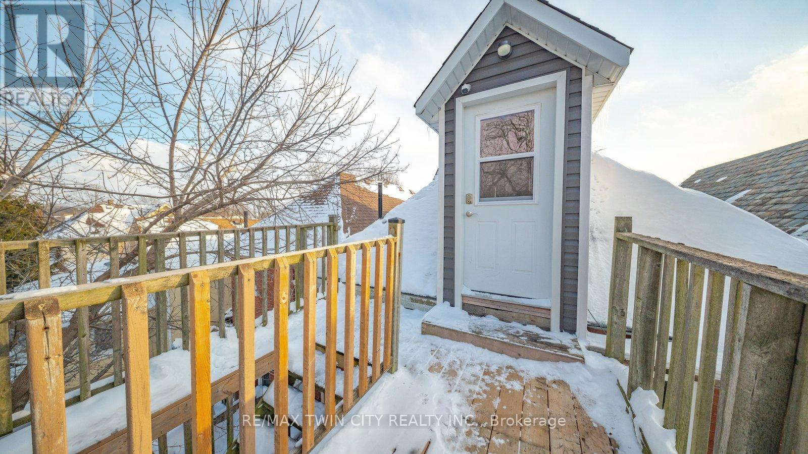 Upper - 50 Arthur Street, Brantford, Ontario  N3S 3H6 - Photo 5 - X12751530