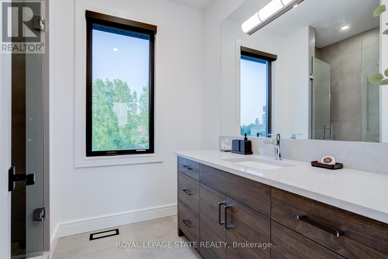 6 Shakespeare Road, Hamilton, Ontario  L9H 7R5 - Photo 32 - X12751554