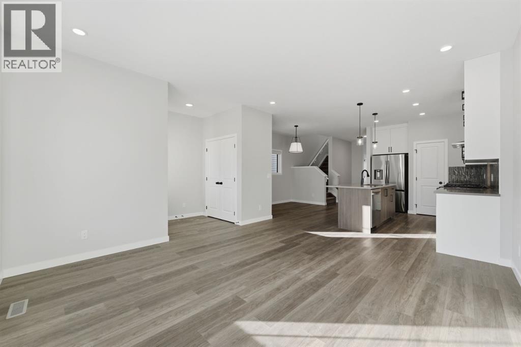 460 Lewiston Landing Ne, Calgary, Alberta  T3P 2H8 - Photo 5 - A2264459