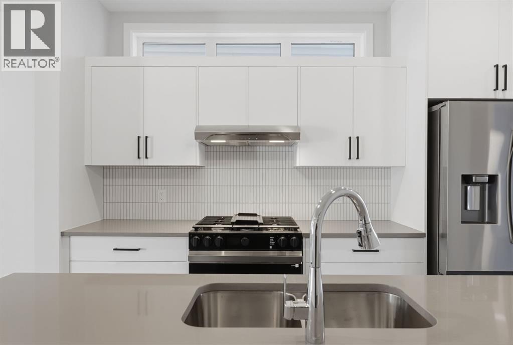 464 Lewiston Landing NE, Calgary, Alberta