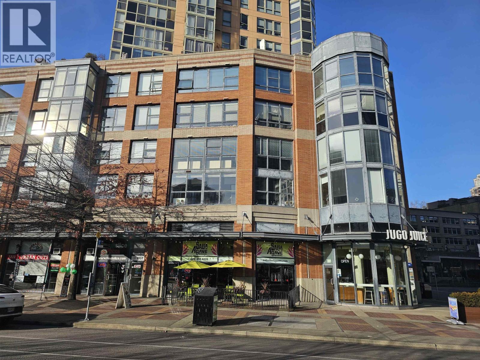 300 1207 Pacific Boulevard, Vancouver, British Columbia  V6Z 2R6 - Photo 1 - C8075773