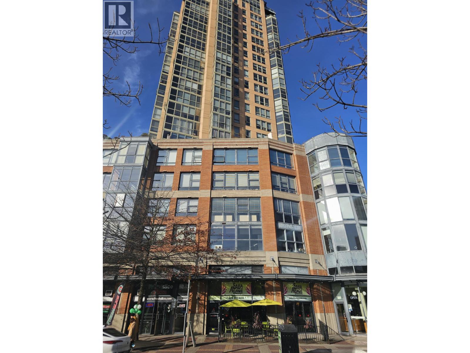 300 1207 Pacific Boulevard, Vancouver, British Columbia  V6Z 2R6 - Photo 5 - C8075773