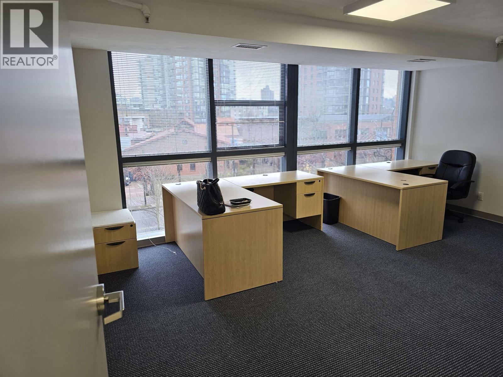 300 1207 Pacific Boulevard, Vancouver, British Columbia  V6Z 2R6 - Photo 2 - C8075773