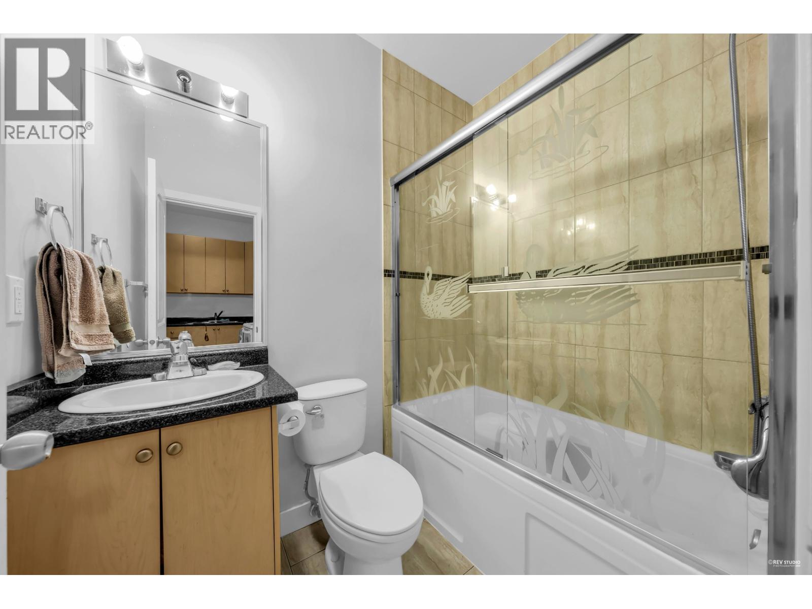 312 Strand Avenue, New Westminster, British Columbia  V3L 3J2 - Photo 30 - R3085352