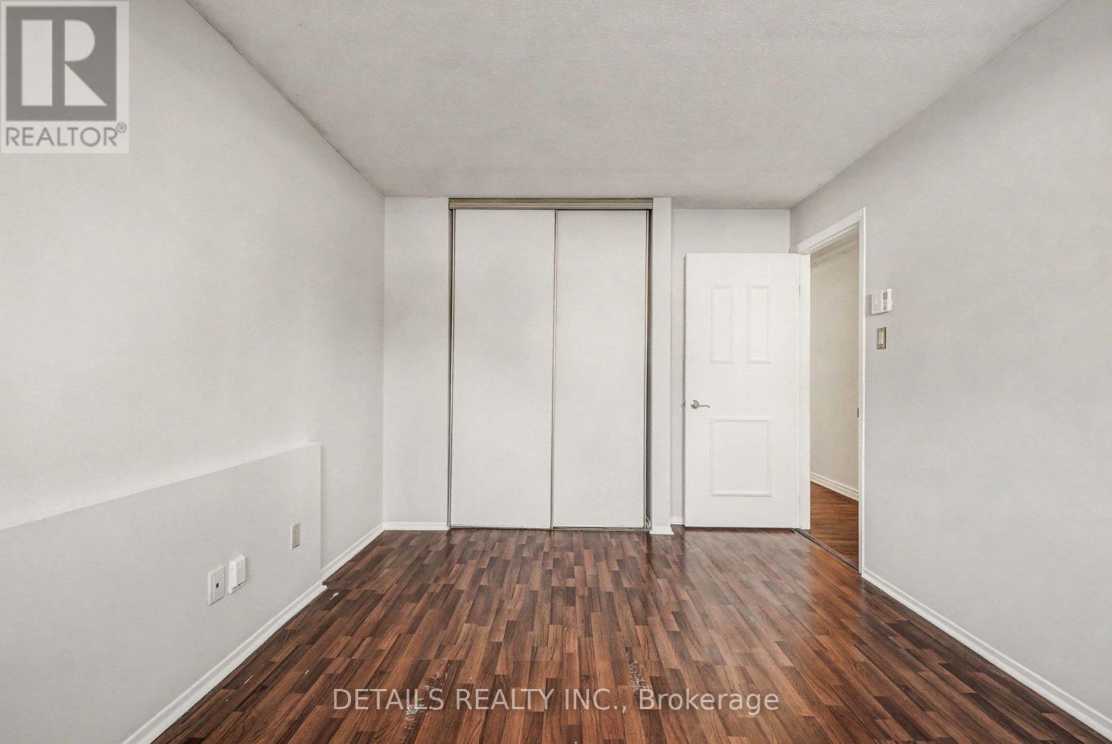 103 - 260 Brittany Drive, Ottawa, Ontario  K1K 4M2 - Photo 10 - X12751576