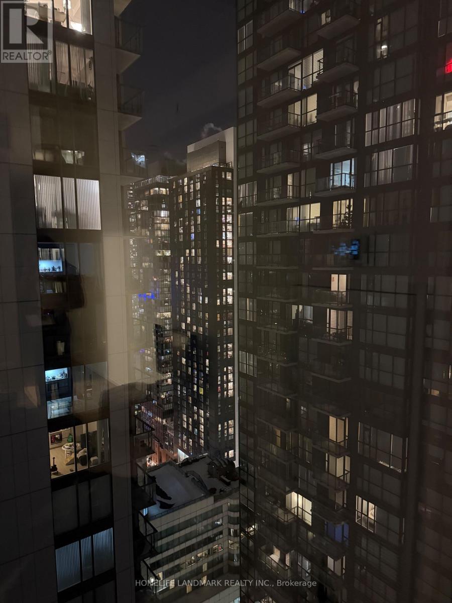 3521 - 28 Widmer Street, Toronto, Ontario  M5V 0W6 - Photo 14 - C12746272