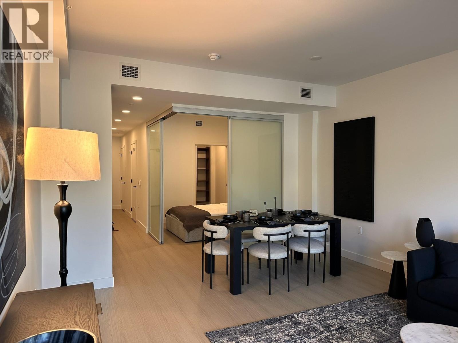 419 422 E 3rd Street, North Vancouver, British Columbia  V7L 0K1 - Photo 13 - R3085810