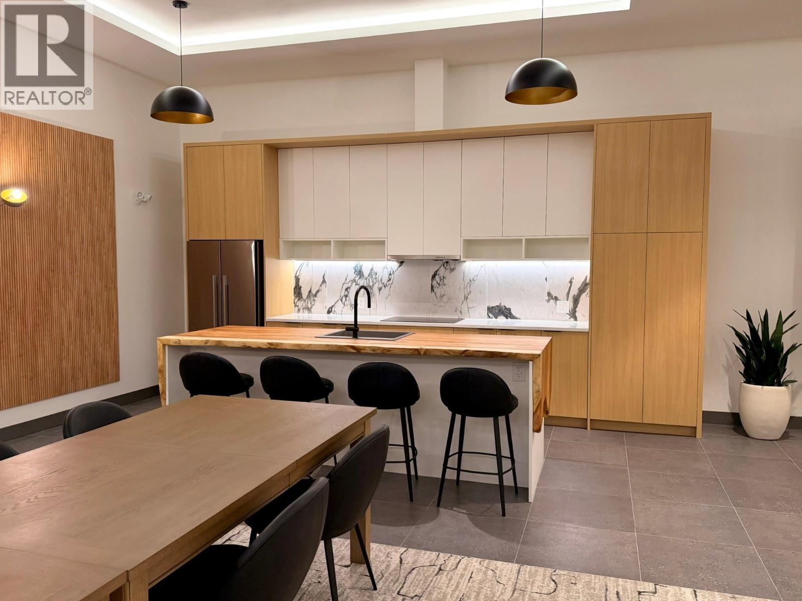 419 422 E 3rd Street, North Vancouver, British Columbia  V7L 0K1 - Photo 30 - R3085810