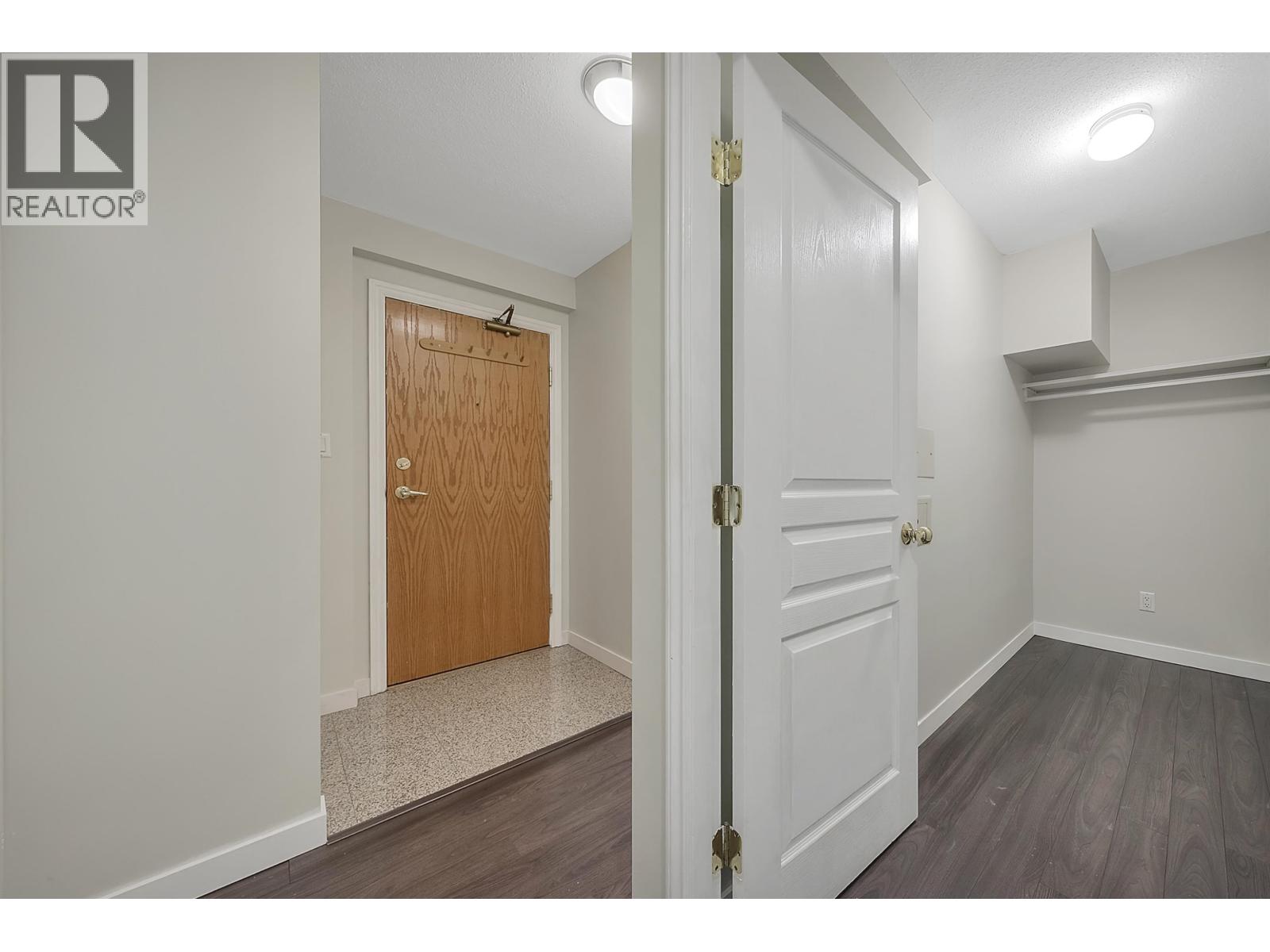 309 1189 Howe Street, Vancouver, British Columbia  V6Z 2X4 - Photo 14 - R3085814