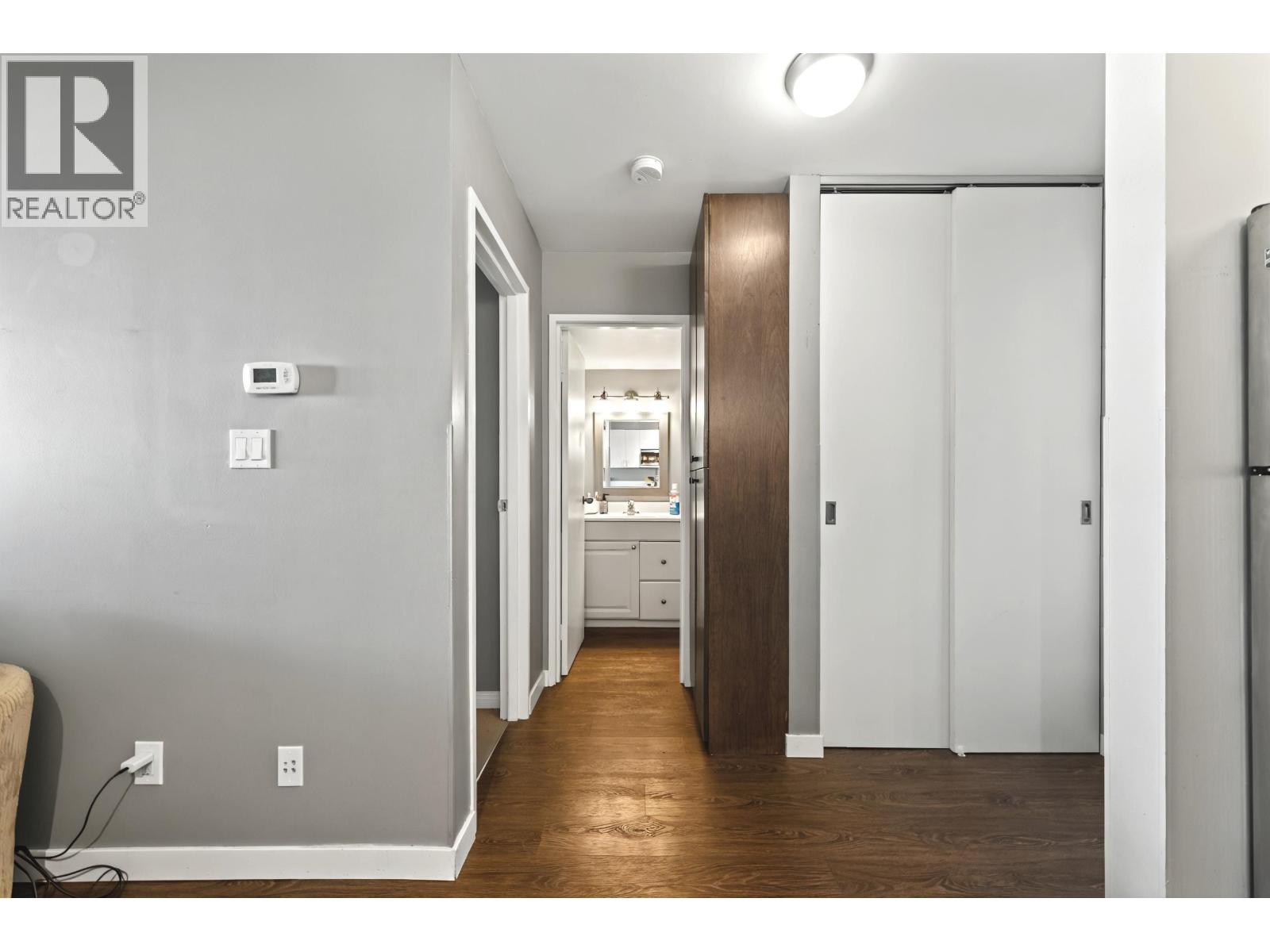 301 1209 Howie Avenue, Coquitlam, British Columbia  V3J 1T9 - Photo 10 - R3085833