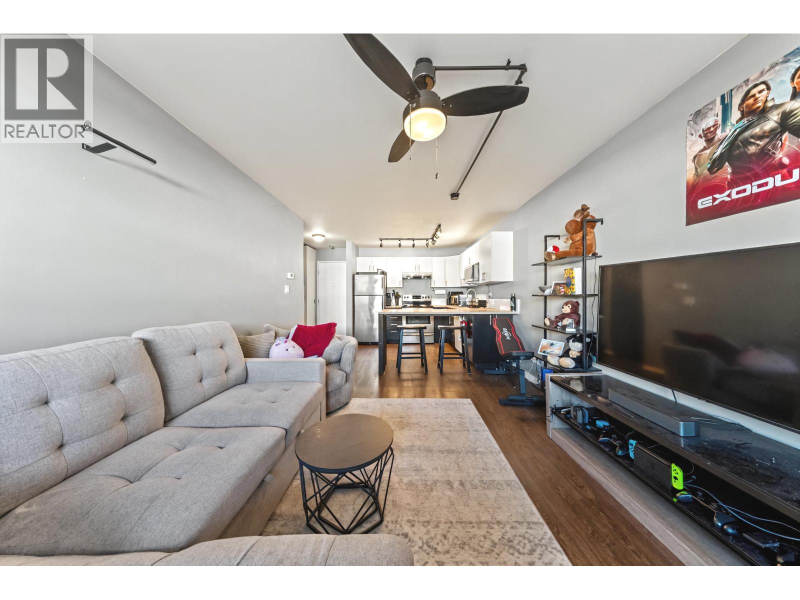 301 1209 Howie Avenue, Coquitlam, British Columbia  V3J 1T9 - Photo 4 - R3085833