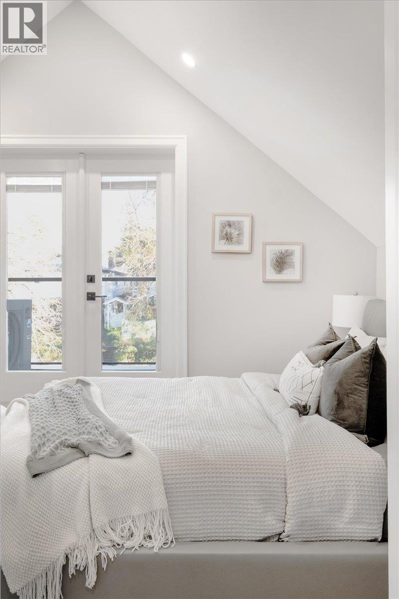 1 6061 Sherbrooke Street, Vancouver, British Columbia  V5W 3N3 - Photo 11 - R3085847