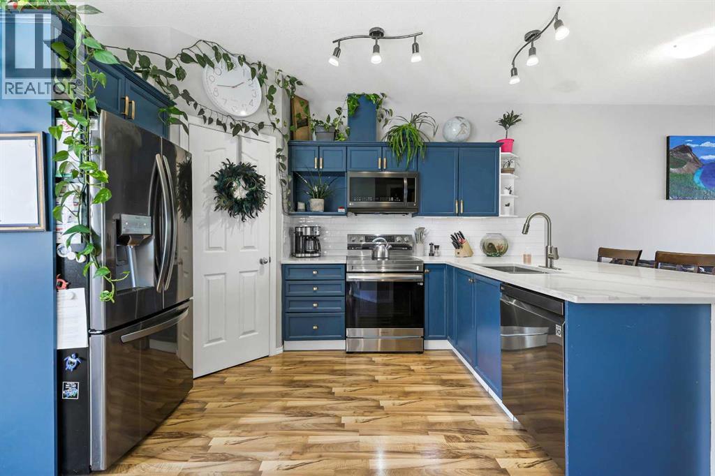 403, 703 Luxstone Square Sw, Airdrie, Alberta  T4B 0A3 - Photo 11 - A2277855