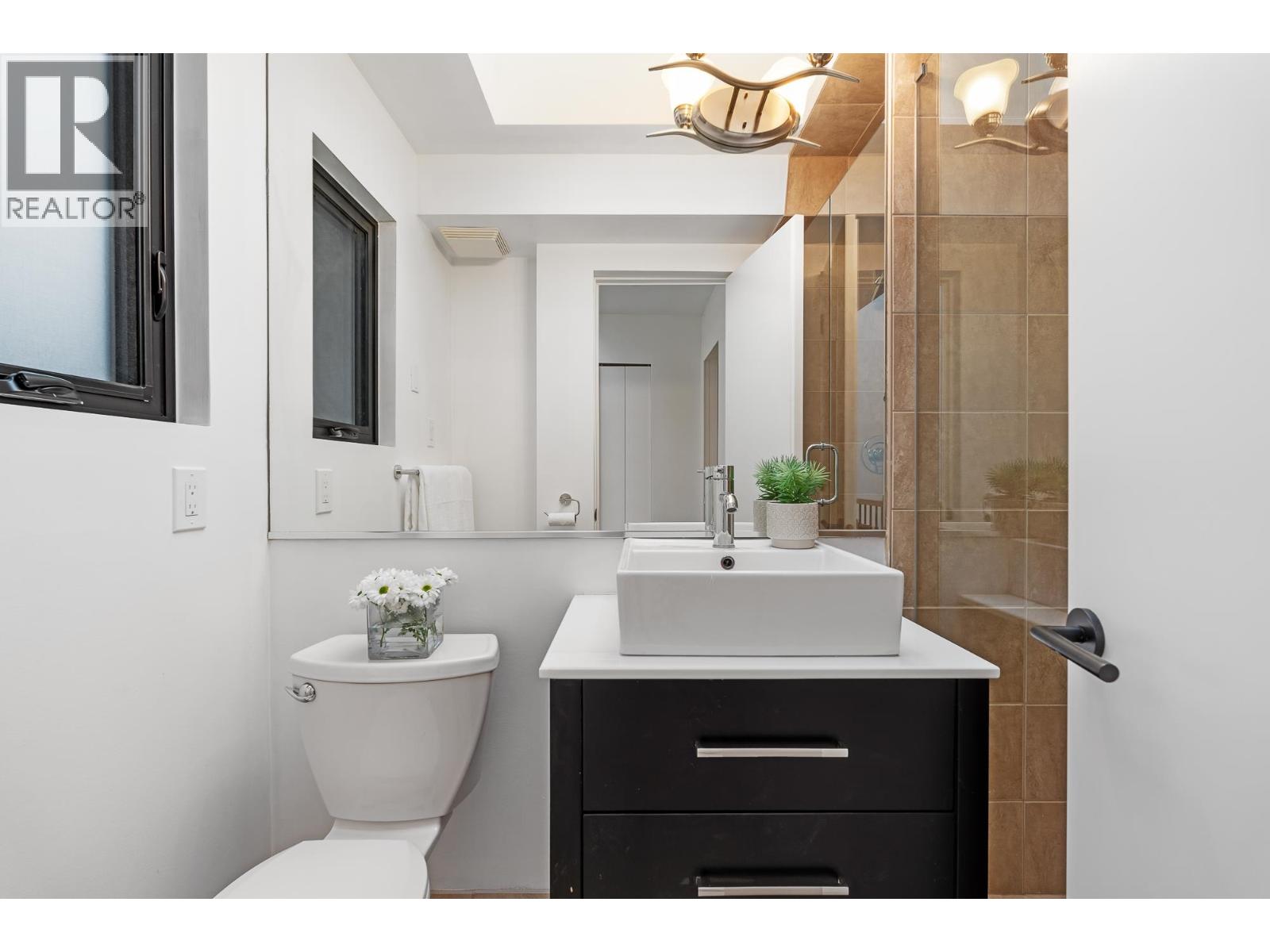 3232 W 5th Avenue, Vancouver, British Columbia  V6K 1V4 - Photo 22 - R3085482