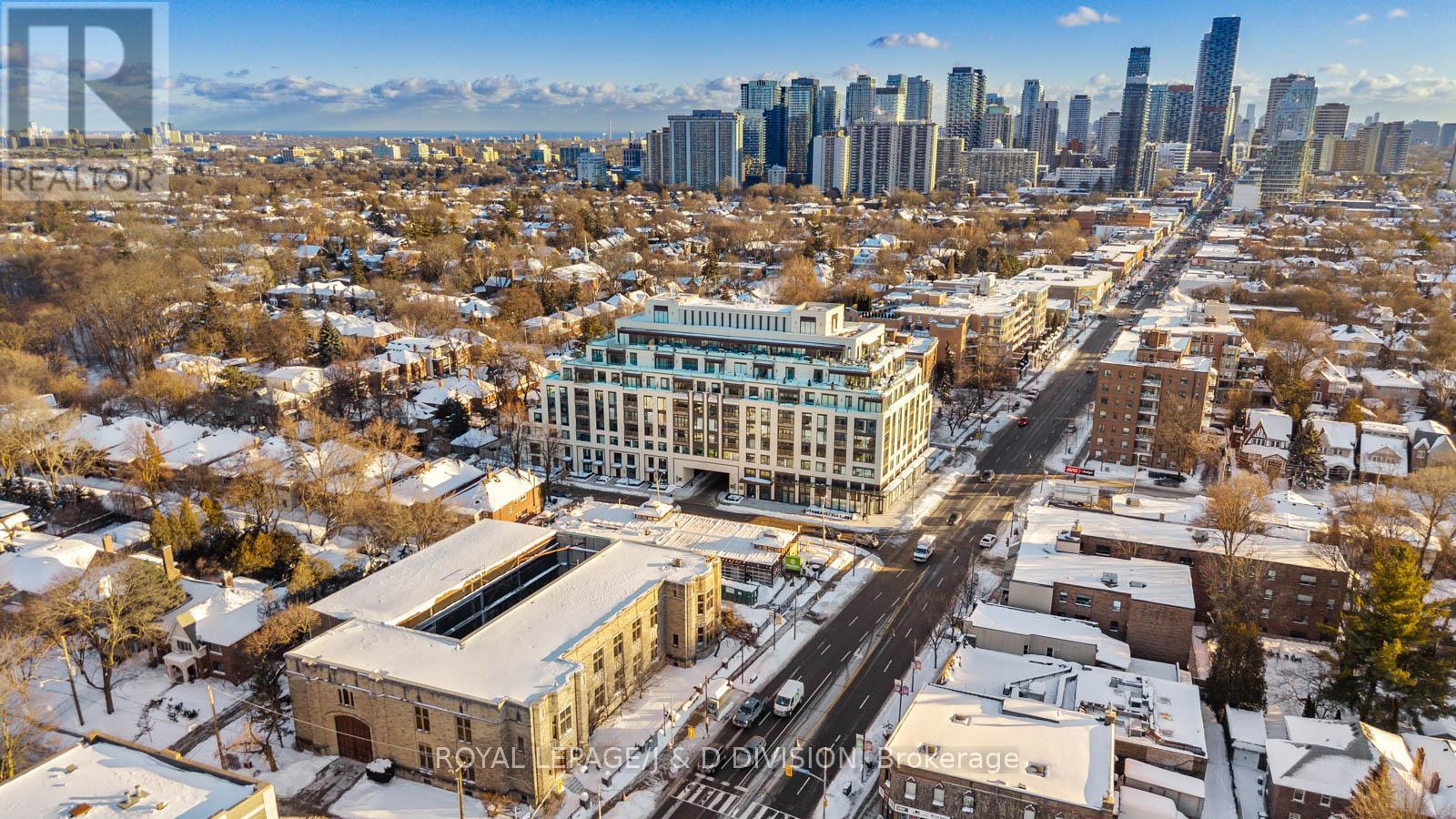 710 - 1 Strathgowan Avenue, Toronto, Ontario  M4N 0B3 - Photo 2 - C12751560