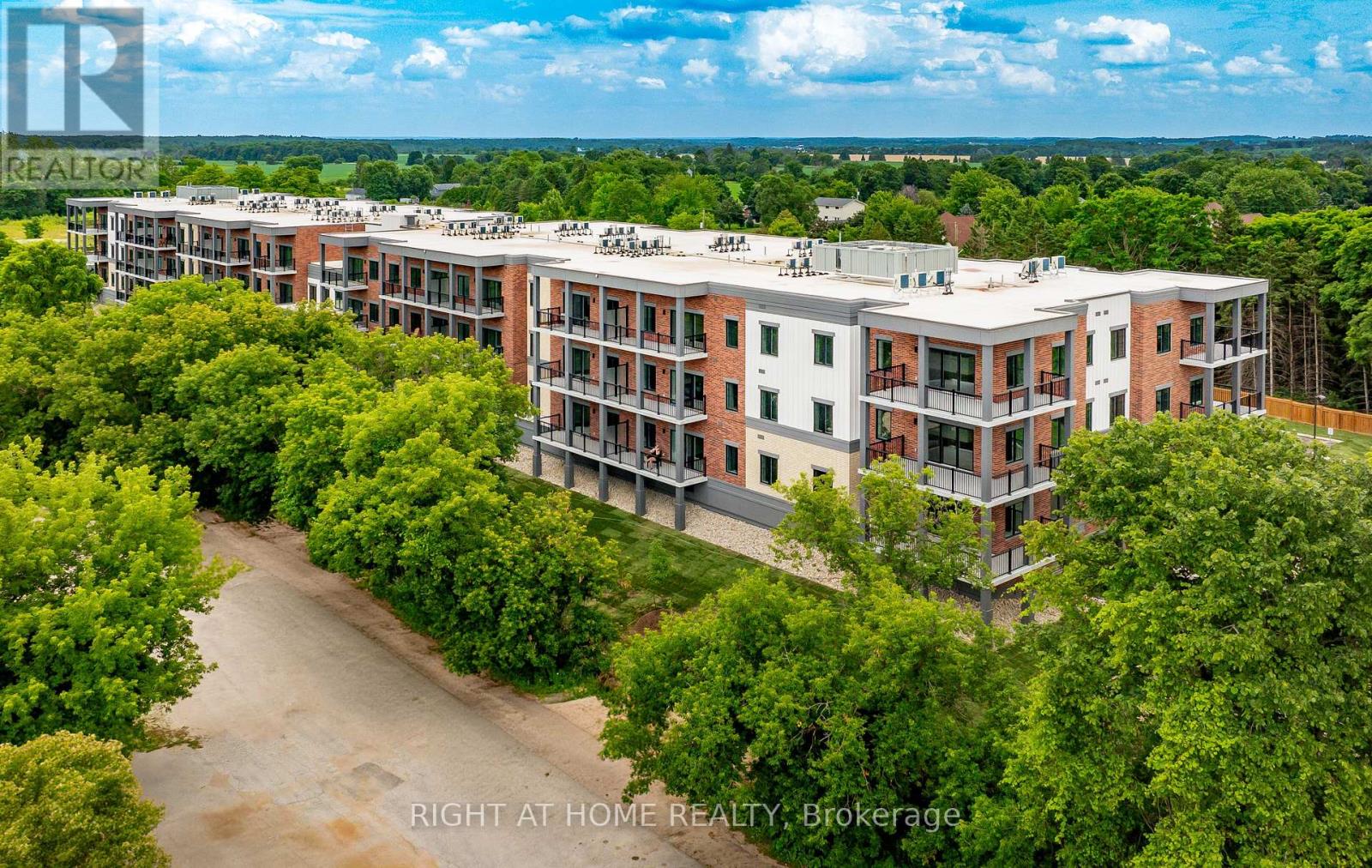 321 - 121 Mary Street, Clearview, Ontario  L0M 1G0 - Photo 1 - S12751566