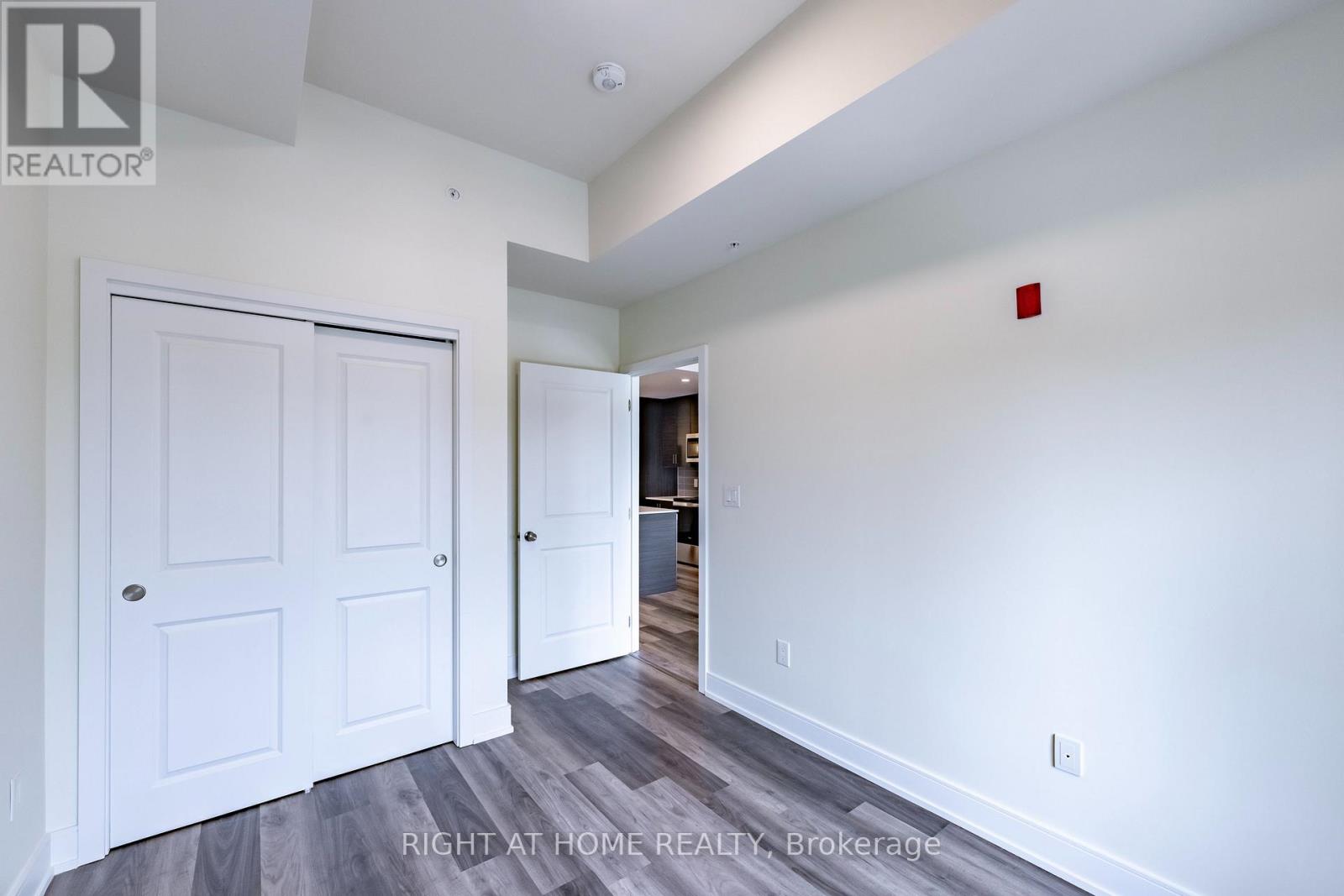 321 - 121 Mary Street, Clearview, Ontario  L0M 1G0 - Photo 15 - S12751566