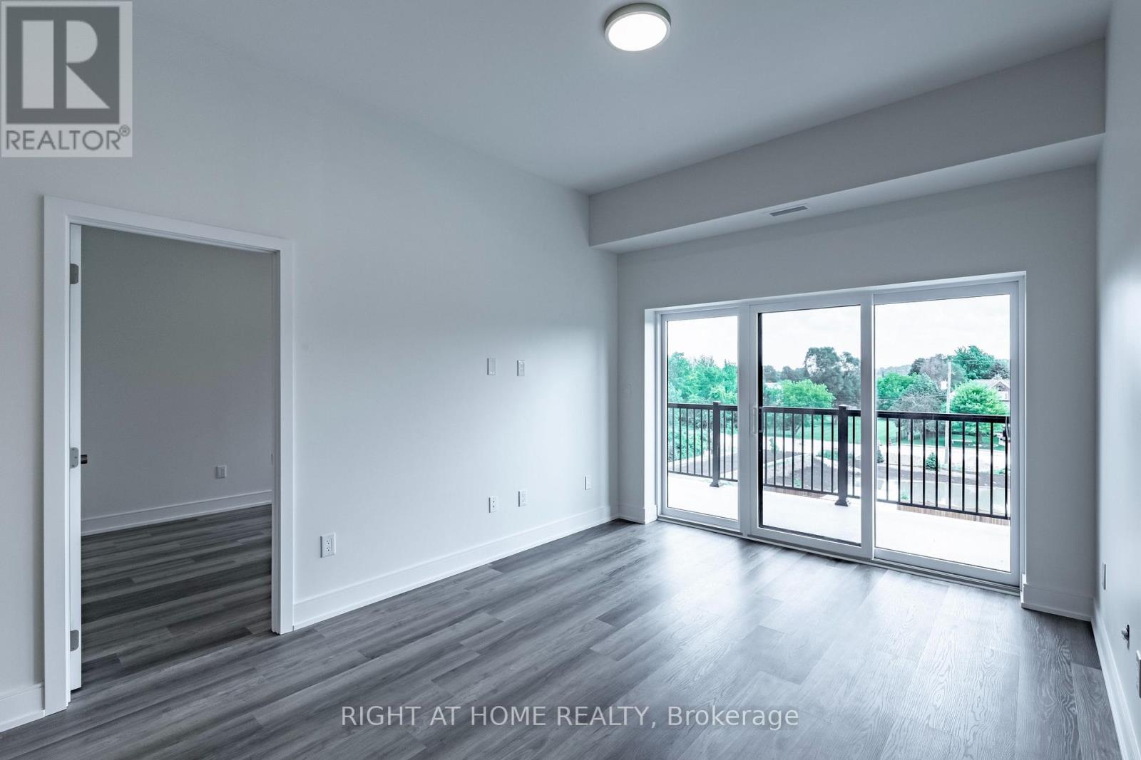 321 - 121 Mary Street, Clearview, Ontario  L0M 1G0 - Photo 22 - S12751566