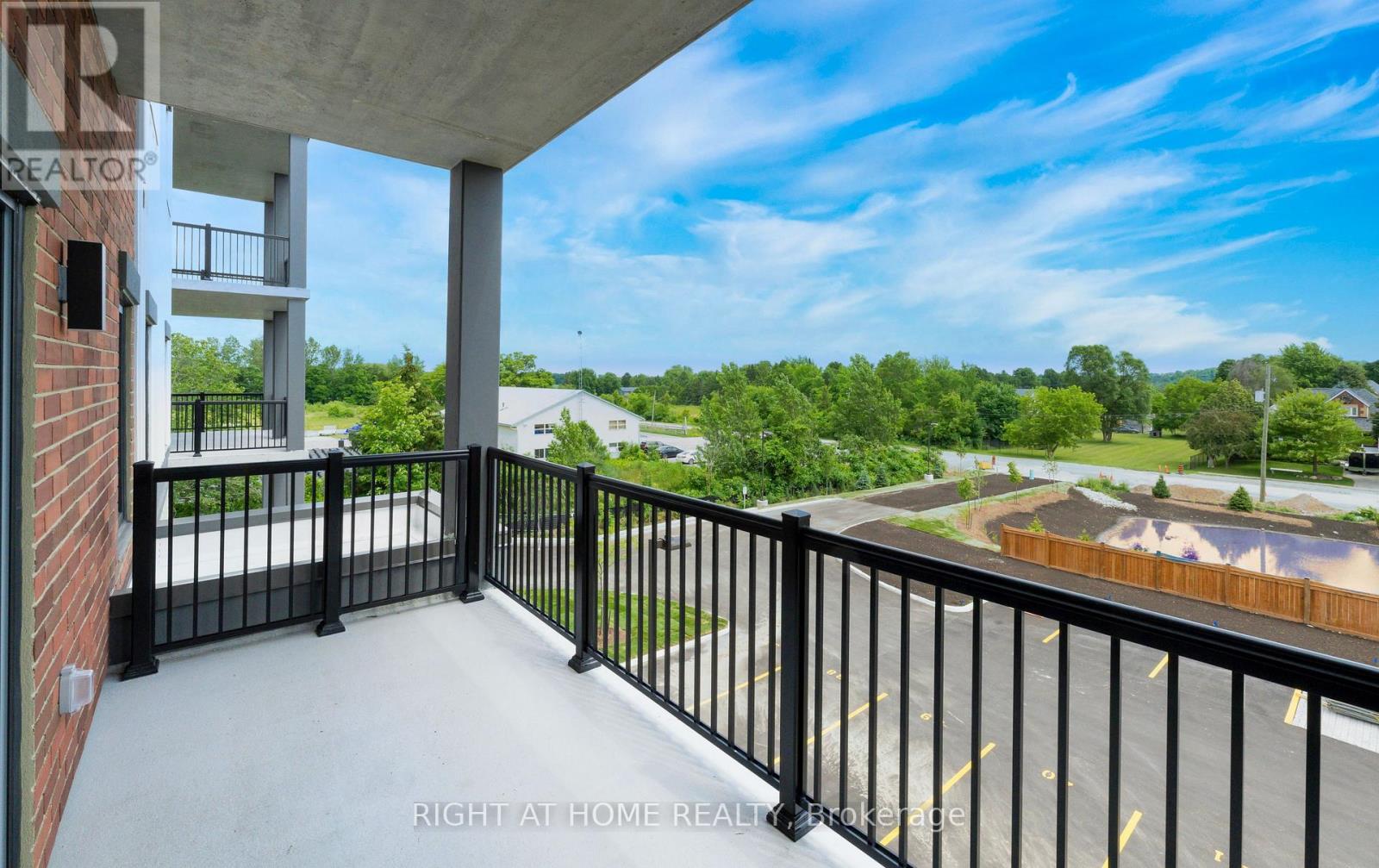 321 - 121 Mary Street, Clearview, Ontario  L0M 1G0 - Photo 28 - S12751566