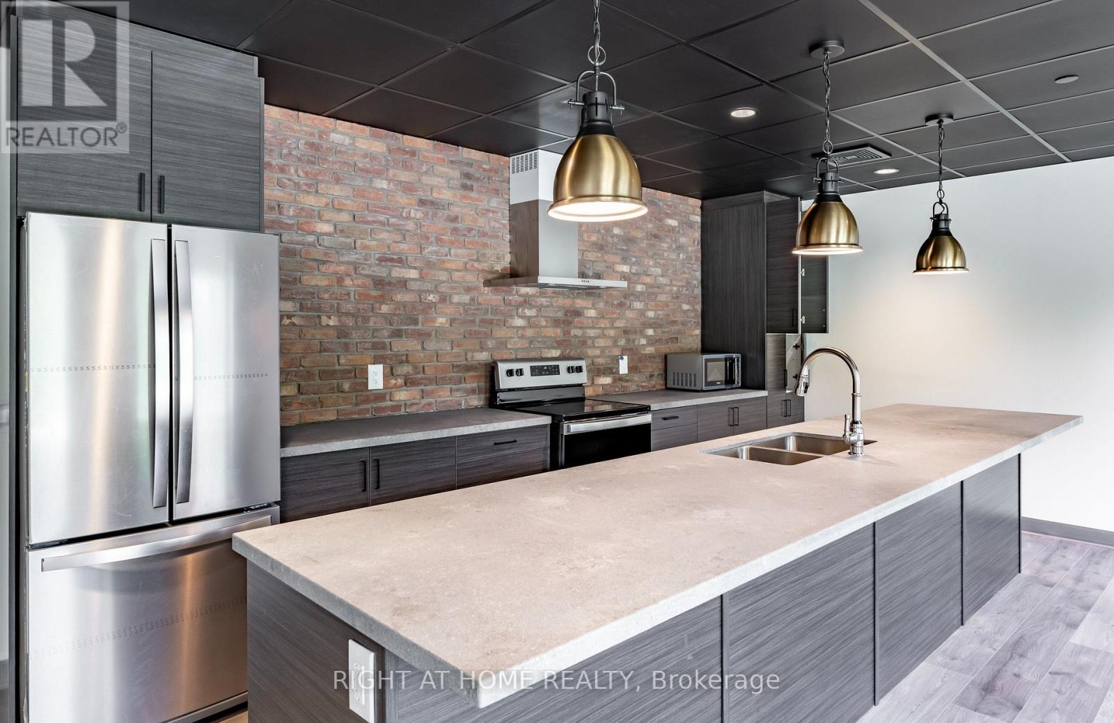 321 - 121 Mary Street, Clearview, Ontario  L0M 1G0 - Photo 30 - S12751566