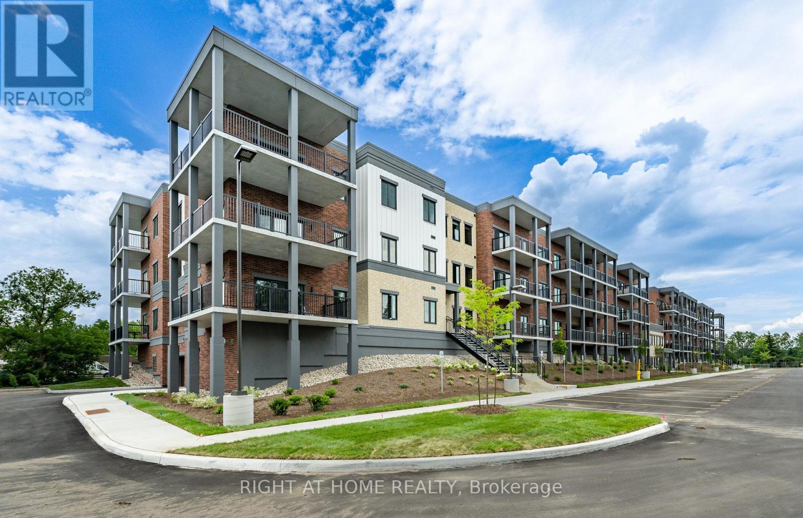 321 - 121 Mary Street, Clearview, Ontario  L0M 1G0 - Photo 33 - S12751566