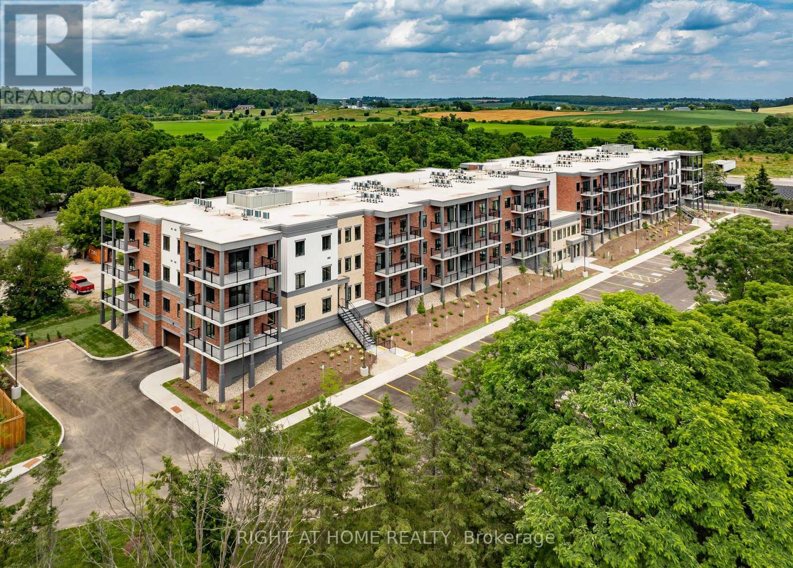 321 - 121 Mary Street, Clearview, Ontario  L0M 1G0 - Photo 5 - S12751566