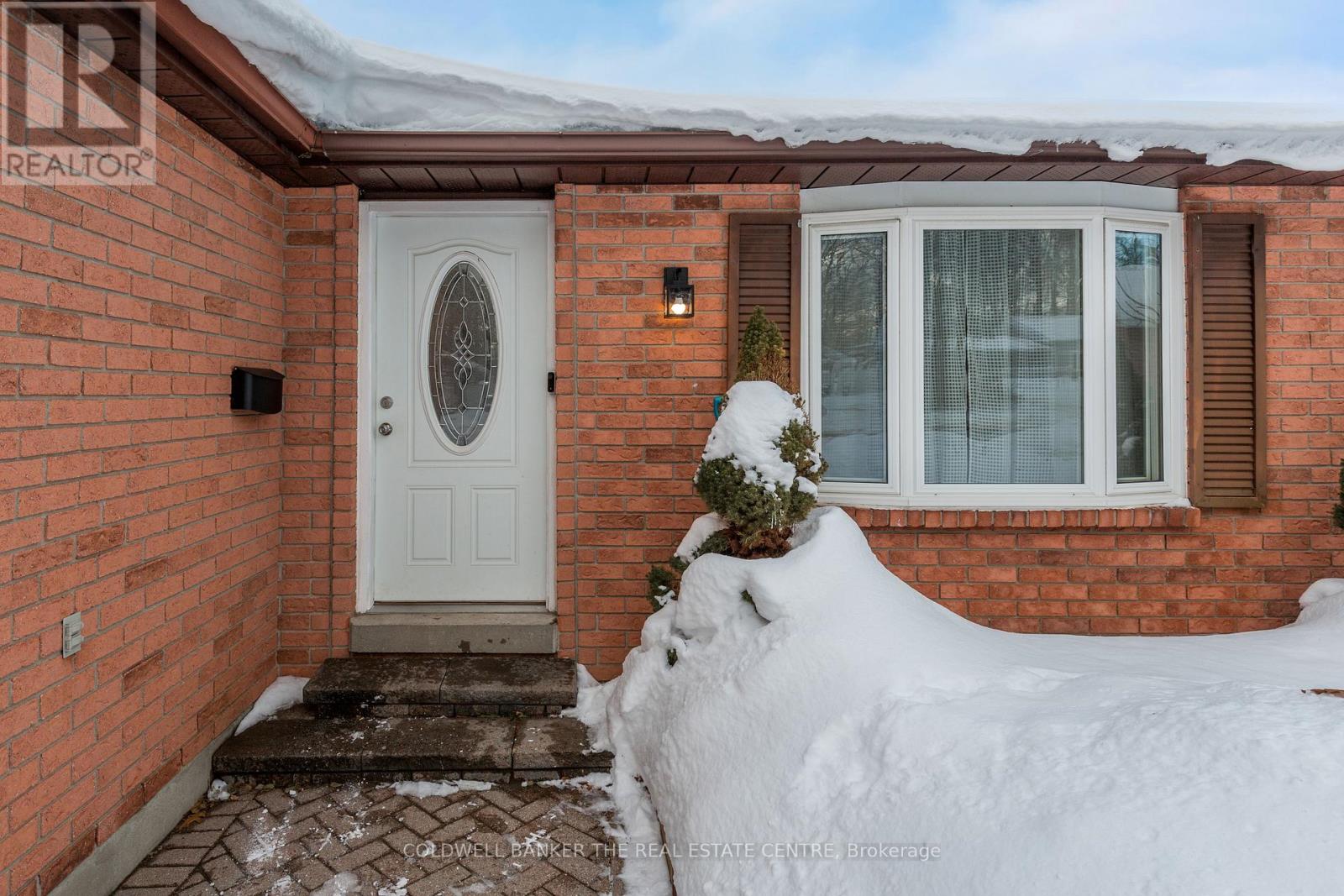 321 Sunnidale Road, Barrie, Ontario  L4N 5R1 - Photo 4 - S12751572