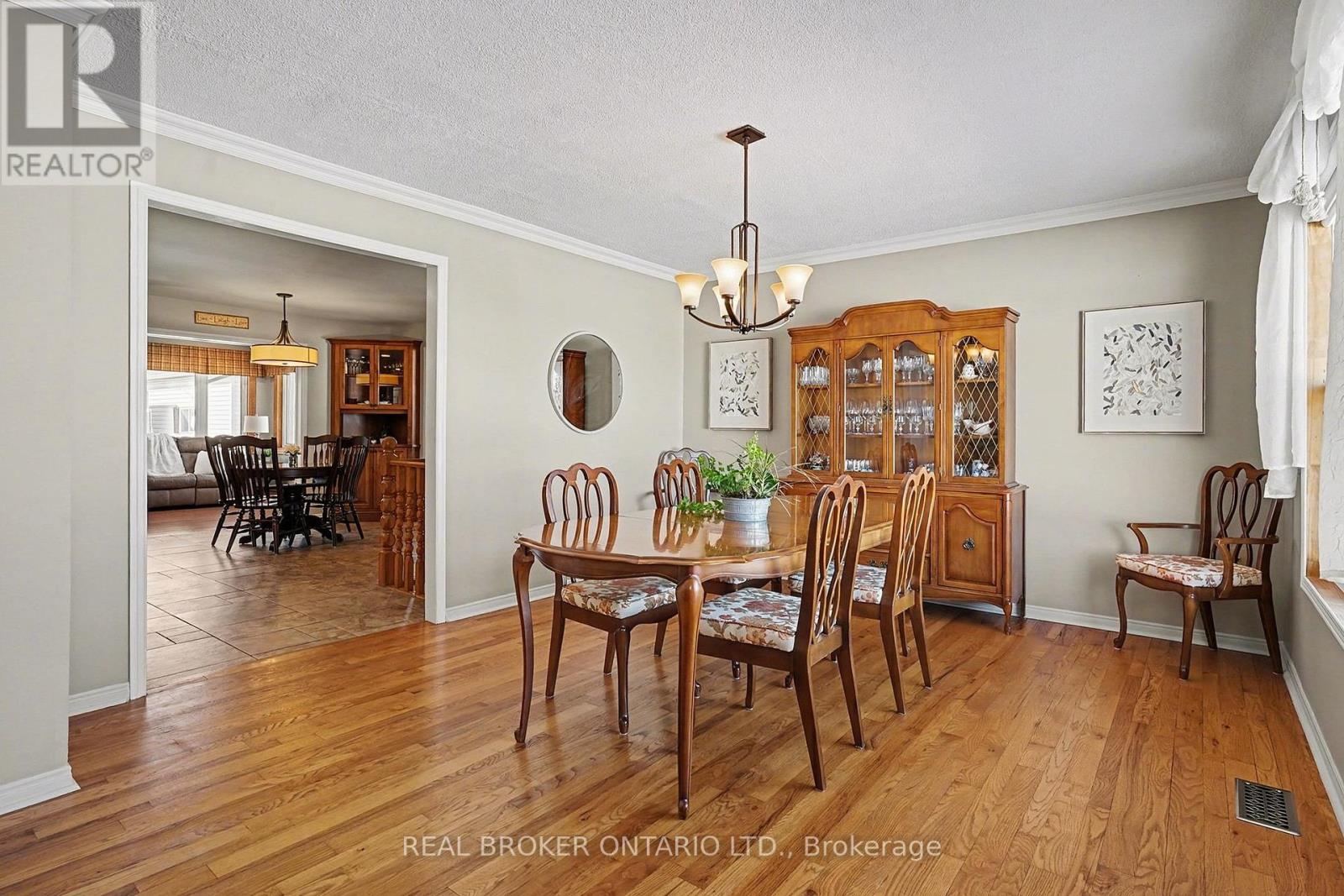 13382 Torbram Road, Caledon, Ontario  L7C 2S8 - Photo 10 - W12751558