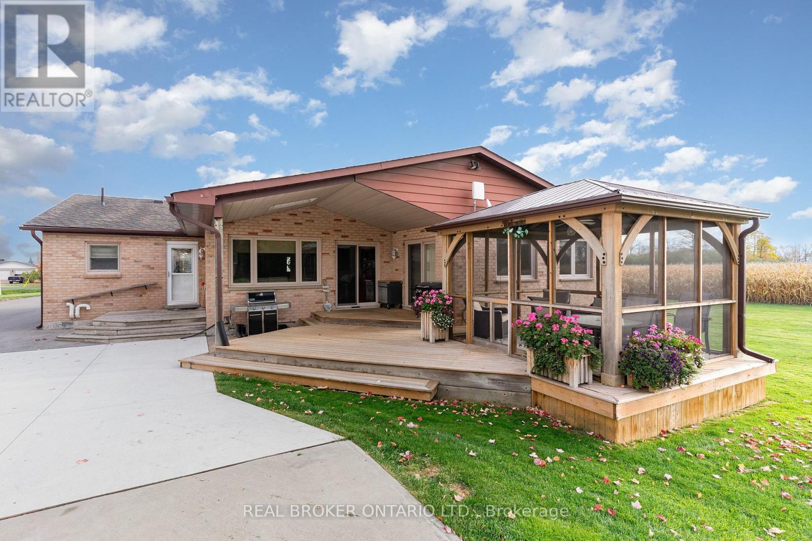 13382 Torbram Road, Caledon, Ontario  L7C 2S8 - Photo 34 - W12751558