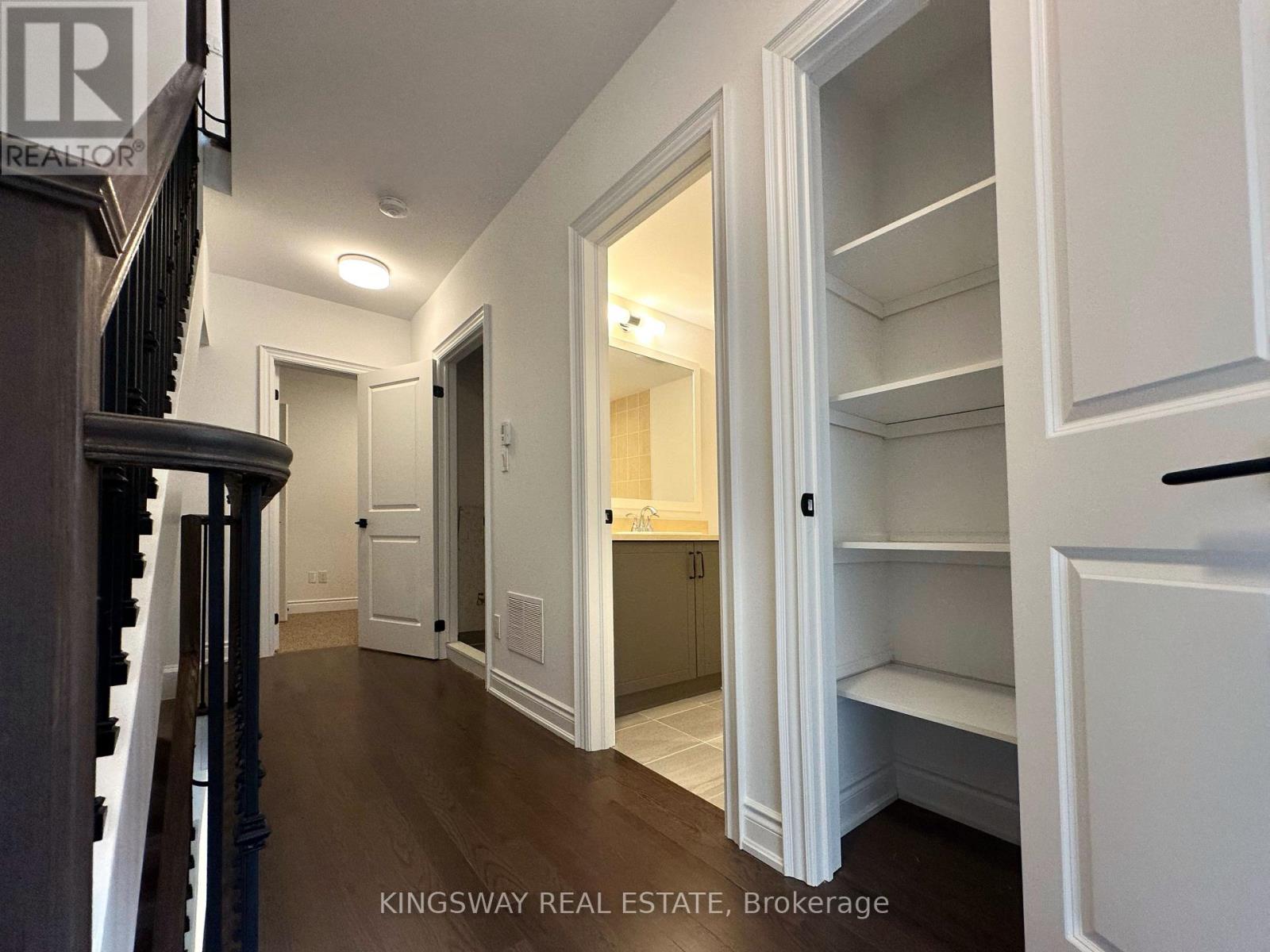 57 - 30 Lunar Crescent, Mississauga, Ontario  L5M 2R5 - Photo 13 - W12751574