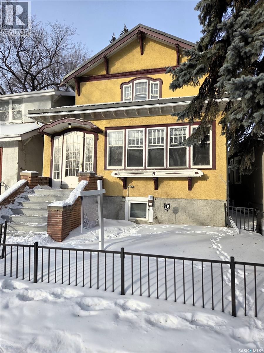 1334 Victoria Avenue, Regina, Saskatchewan  S4P 0P1 - Photo 2 - SK024568