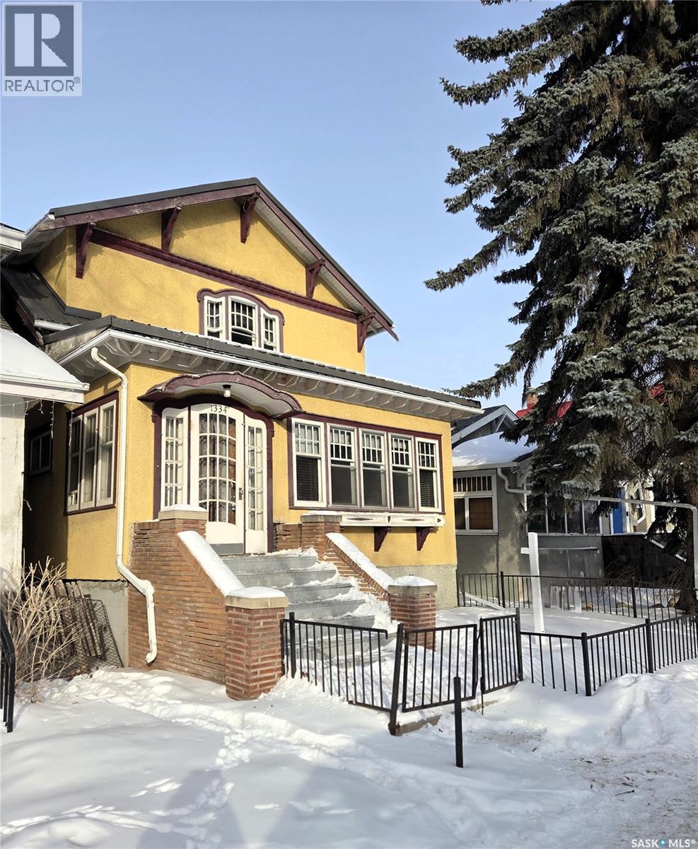 1334 Victoria Avenue, Regina, Saskatchewan  S4P 0P1 - Photo 1 - SK024568