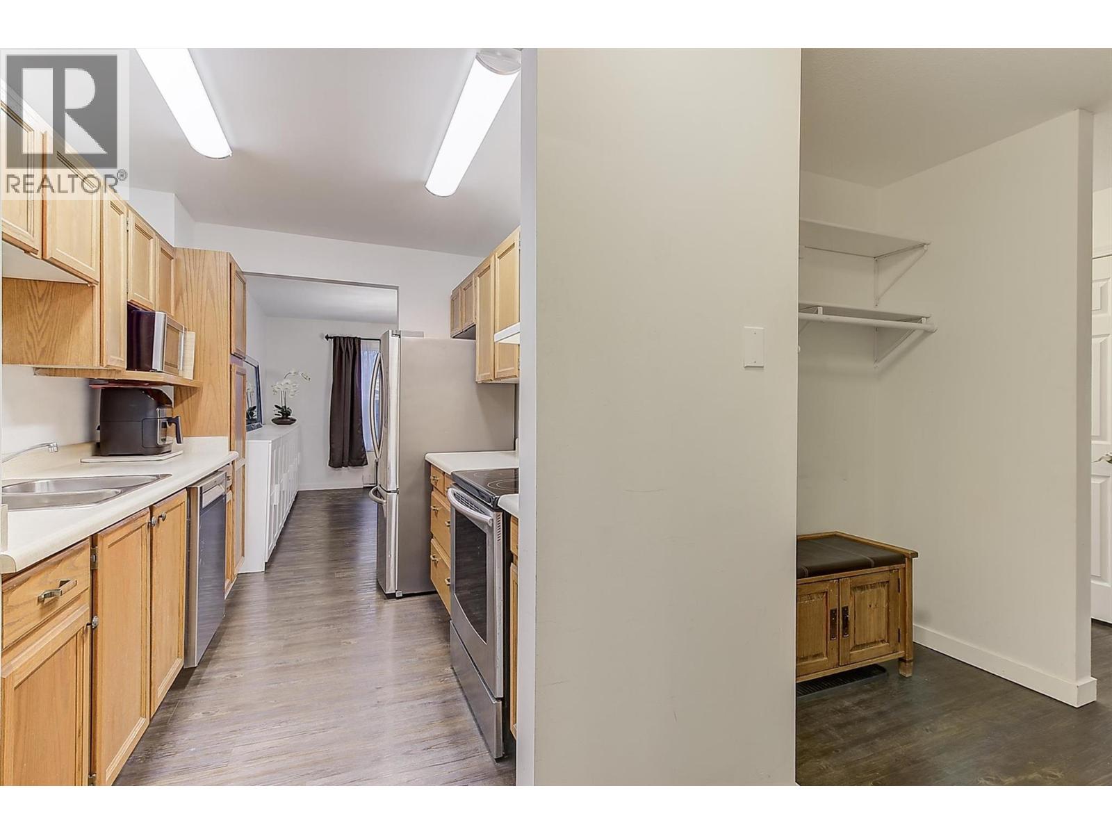 575 Sutherland Avenue Unit# 304, Kelowna, British Columbia  V1Y 8V1 - Photo 5 - 10373129