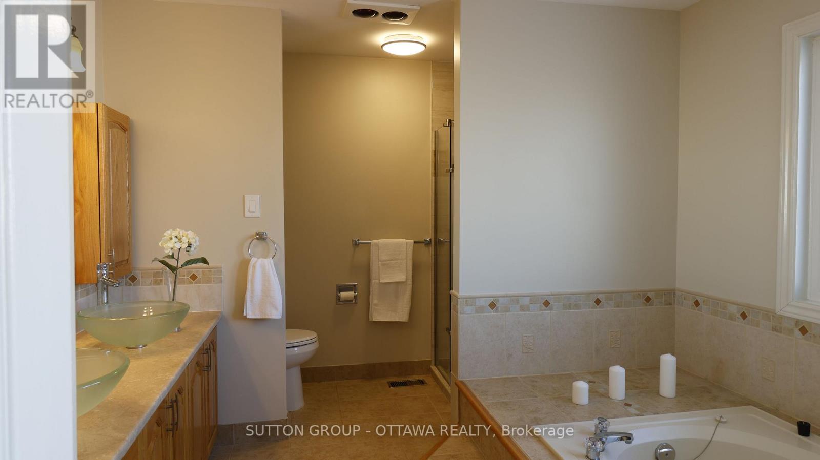 22 Appaloosa Drive N, Ottawa, Ontario  K2M 1N7 - Photo 4 - X12751636