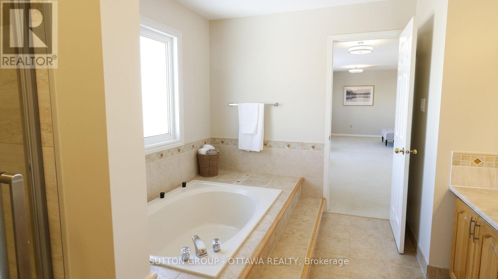 22 Appaloosa Drive N, Ottawa, Ontario  K2M 1N7 - Photo 7 - X12751636