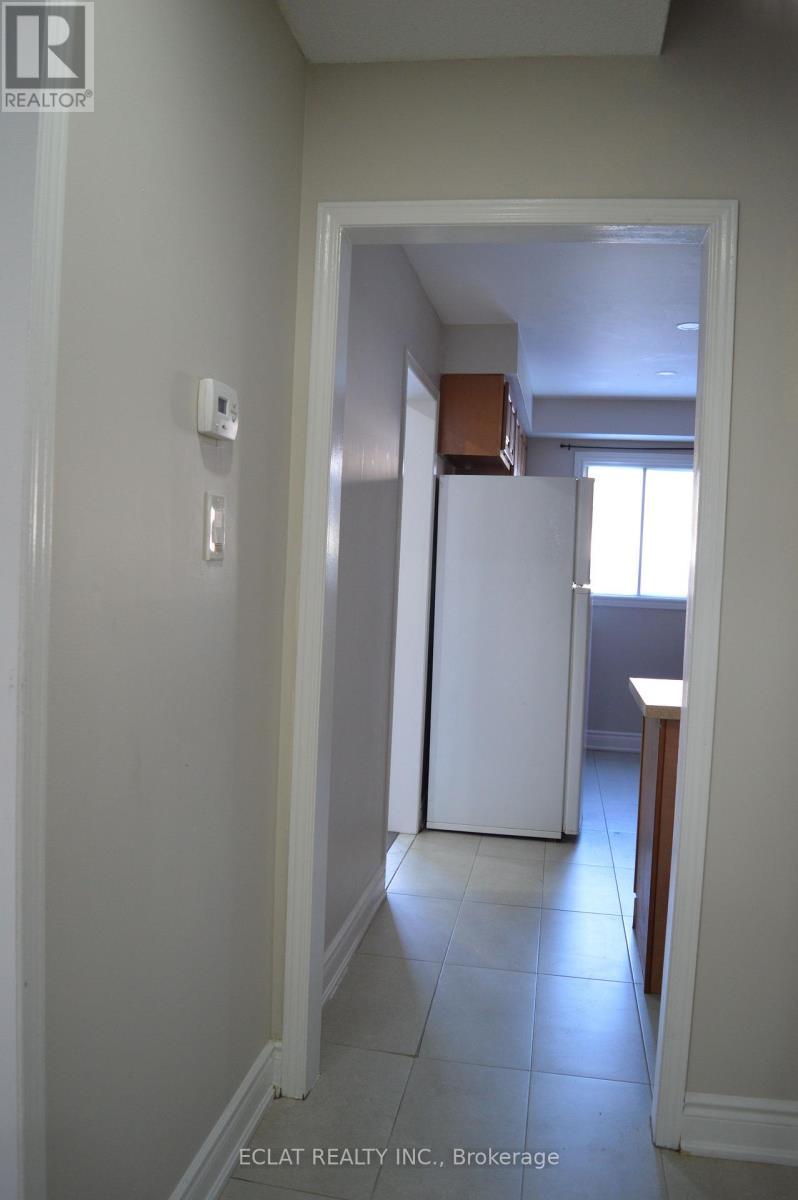 6 Dutch Crescent, Brampton, Ontario  L6Y 3V9 - Photo 12 - W12747724