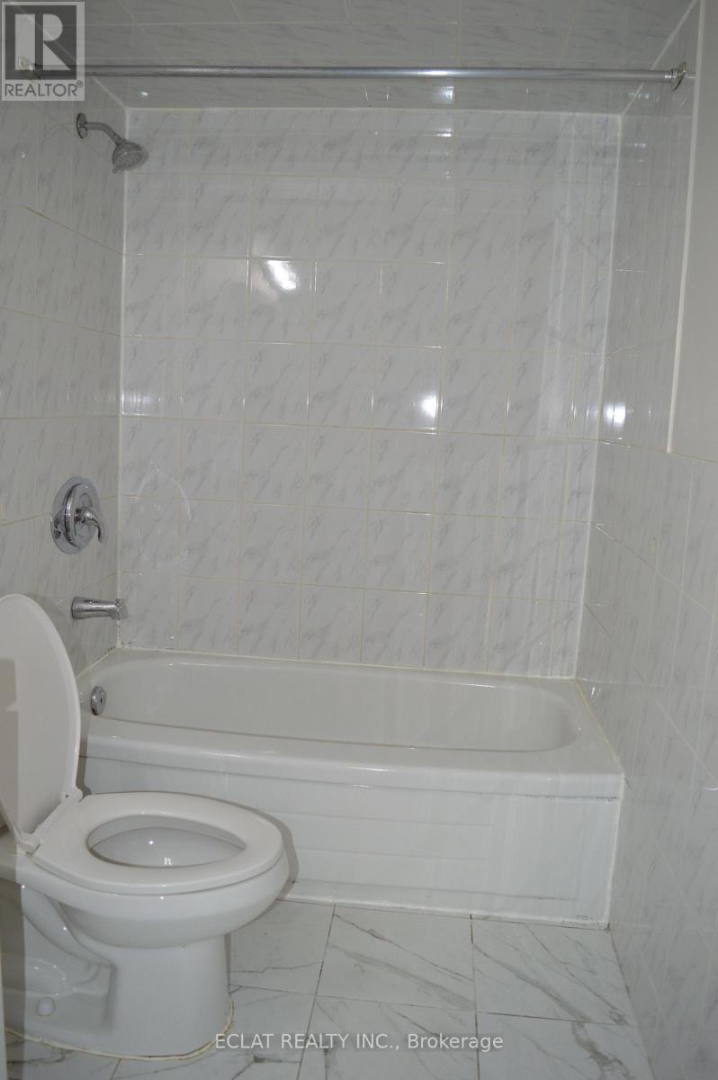 6 Dutch Crescent, Brampton, Ontario  L6Y 3V9 - Photo 27 - W12747724