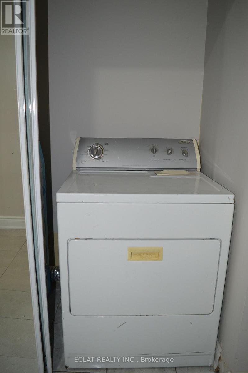 6 Dutch Crescent, Brampton, Ontario  L6Y 3V9 - Photo 8 - W12747724