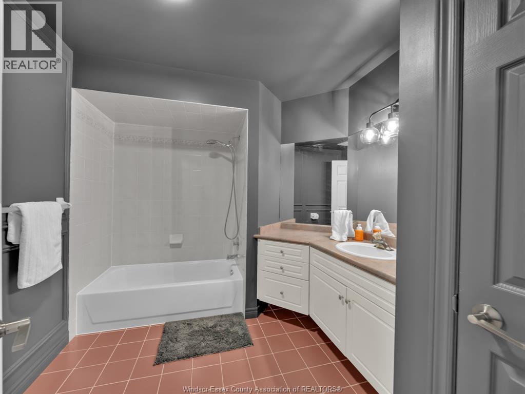 13090 Parkland Crescent, Tecumseh, Ontario  N8N 4V6 - Photo 18 - 26002399