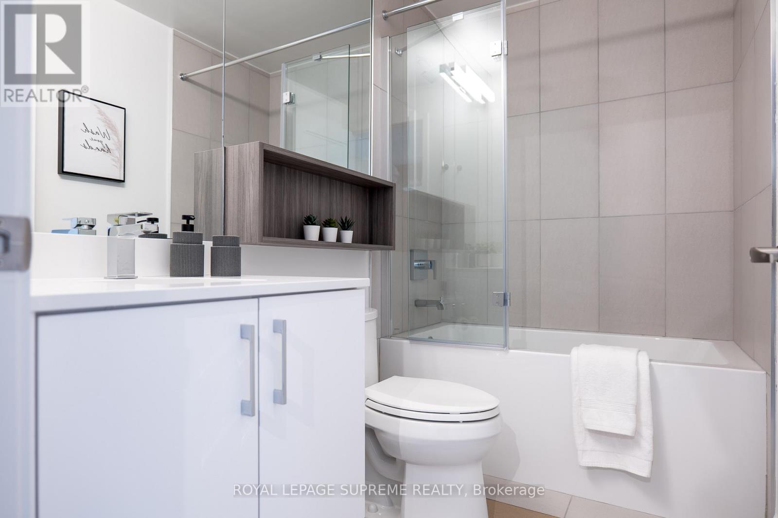 1852 - 135 Lower Sherbourne Street, Toronto, Ontario  M5A 1Y4 - Photo 9 - C12751590