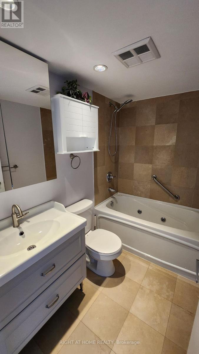 1912 - 8 York Street, Toronto, Ontario  M5J 2Y2 - Photo 17 - C12751628