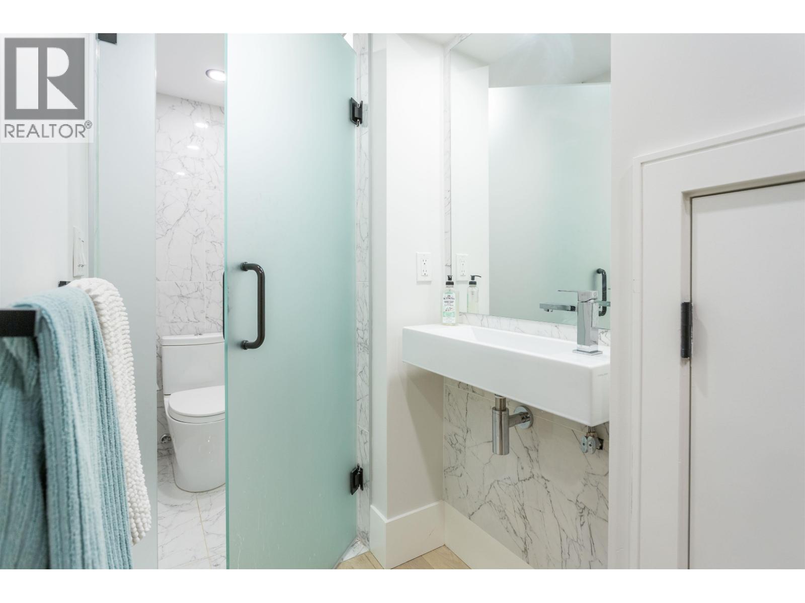 Listing Picture 26 of 38 : 2 1152 COMOX STREET, Vancouver / 溫哥華 - 魯藝地產 Yvonne Lu Group - MLS Medallion Club Member