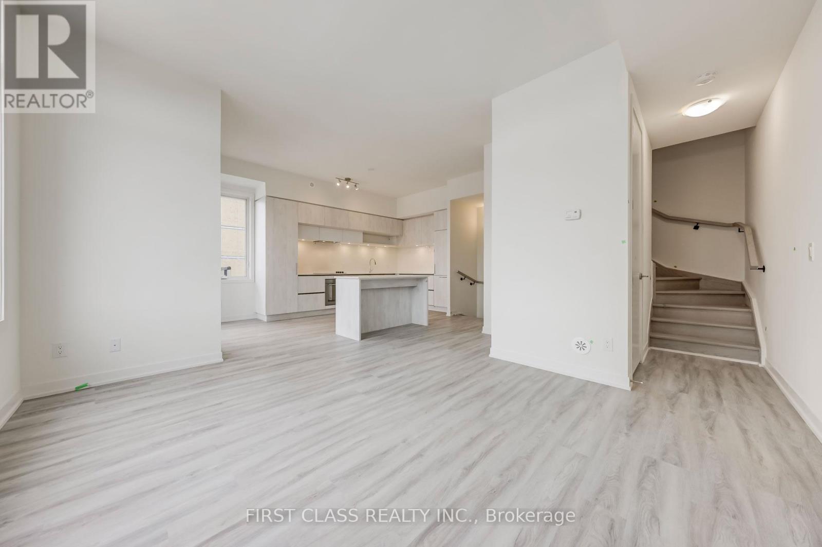 110 - 10 Steckley House Lane, Richmond Hill, Ontario  L4S 0N1 - Photo 10 - N12751612