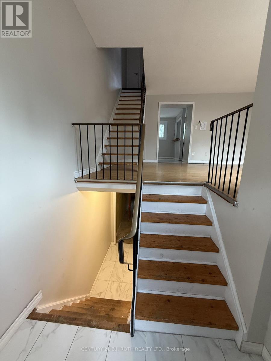 A7 - 63 Ferris Lane, Barrie, Ontario  L4M 5C4 - Photo 2 - S12751626